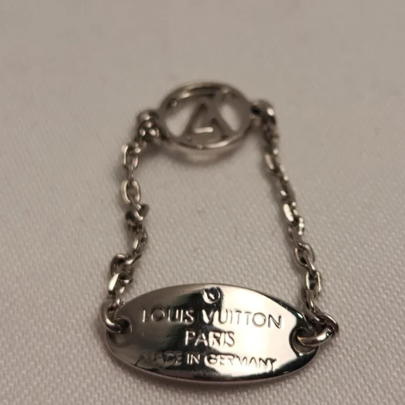 Authentic Louis Vuitton Silver Chain blooming strass ring Unique RARE